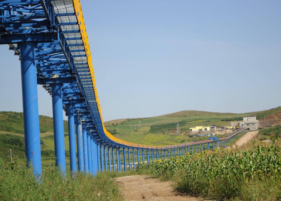 Overland conveyor belt system